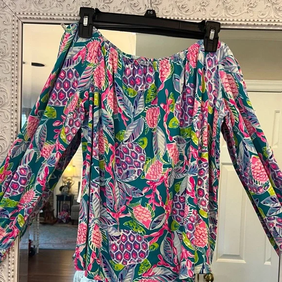 LILLY PULITZER Lana Off the Shoulder Top Maldives Green Turtle Wave Size XL - Picture 11 of 11